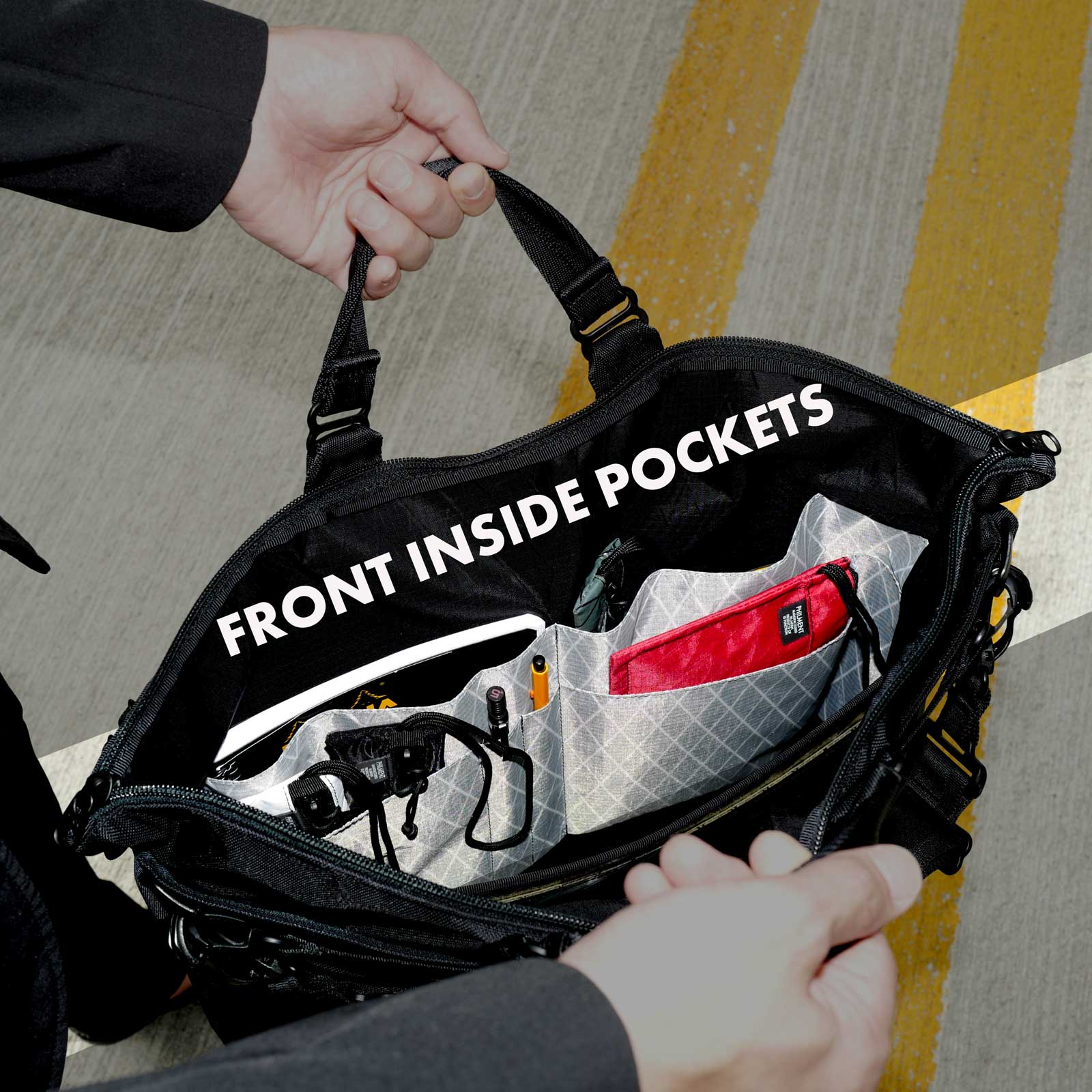 ペン差し用のインナーポケットを装備したビジネスバッグ